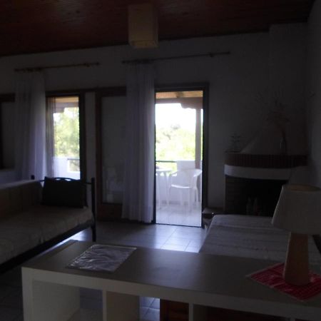 Bozelia Apartments Toroni Exterior photo