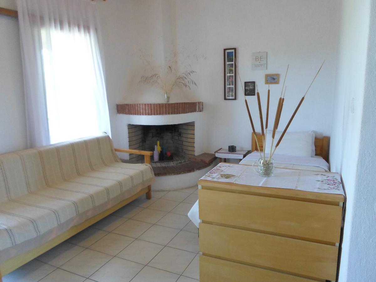 Bozelia Apartments Toroni Exterior photo